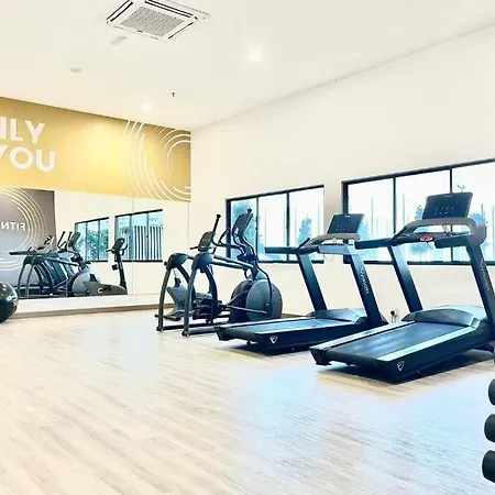 New! Amber Cove - 2 Bedrooms 2 Bathrooms L 4-7 Pax L Wifi L Near Jonker Tranquerah Exterior photo